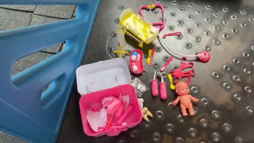这套医生护士过家家玩具挺值，听诊器、体温计都有_高清