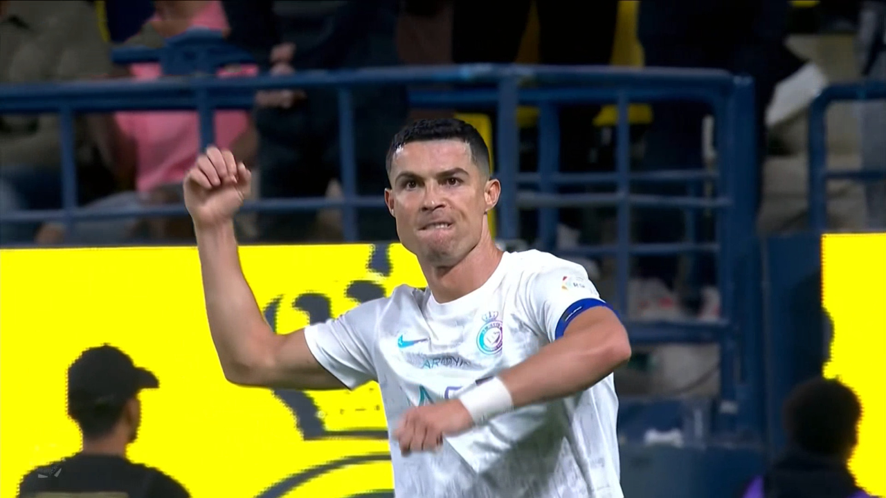 c罗vs利雅得fc集锦:踹球进门 踩单车妙传 依然是球场王者