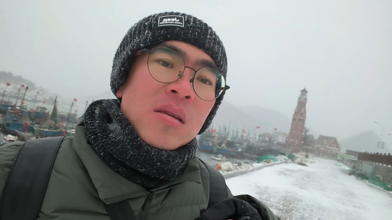 大连大雪出现海浩景观渔人码头雪景美不美