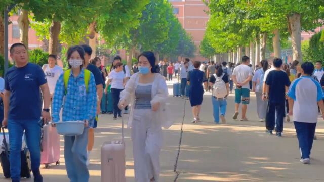 德州跃华学校高中部新生报道