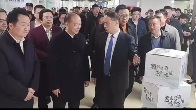 “豫农优品”天下行上海展销会 河南省副省长李酌到原阳展区指导工作