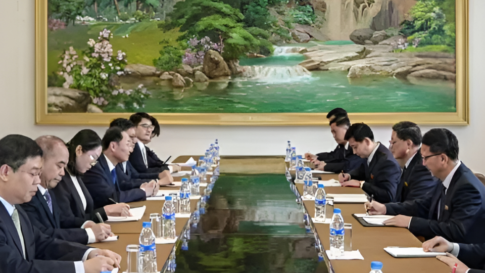 外交部副部长孙卫东访问朝鲜