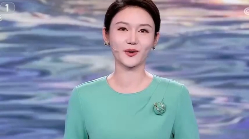 杨雨和郦波再现经典开场词,充满激情和诗情,一切美好都源自相逢