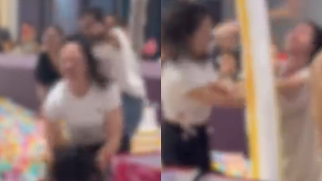 2女子疑因孩子抢玩具在游乐场互殴 目击者:最后工作人员报警了