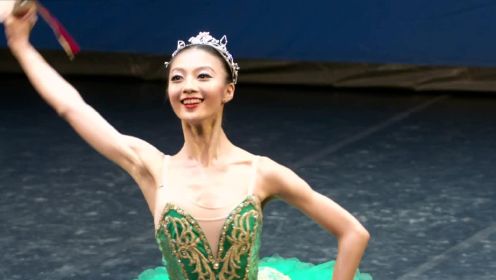 第六届上海国际芭蕾舞复赛第二场-张意坤-《艾斯米拉达》