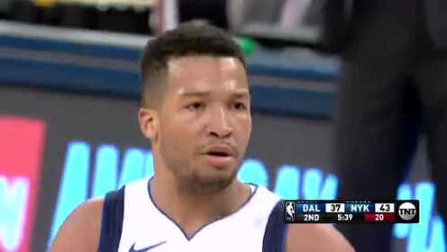 《NBA全场回放》【原声回放】独行侠vs尼克斯第2节 巴雷特甩开东契奇单臂暴扣