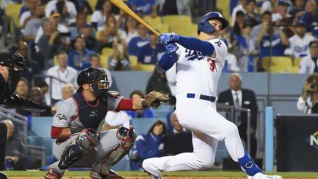 MLB10月4日五佳球:小将勒克斯轰个人季后赛首记本垒打