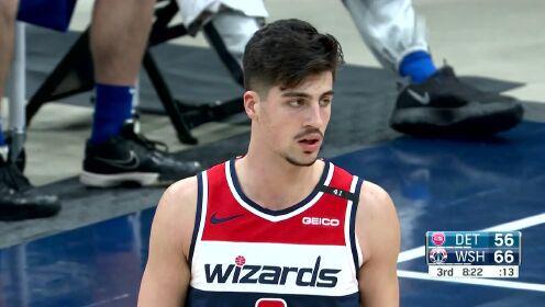 《NBA全场集锦》投射能力太稳健 场上下起三分雨将无解贯彻到底