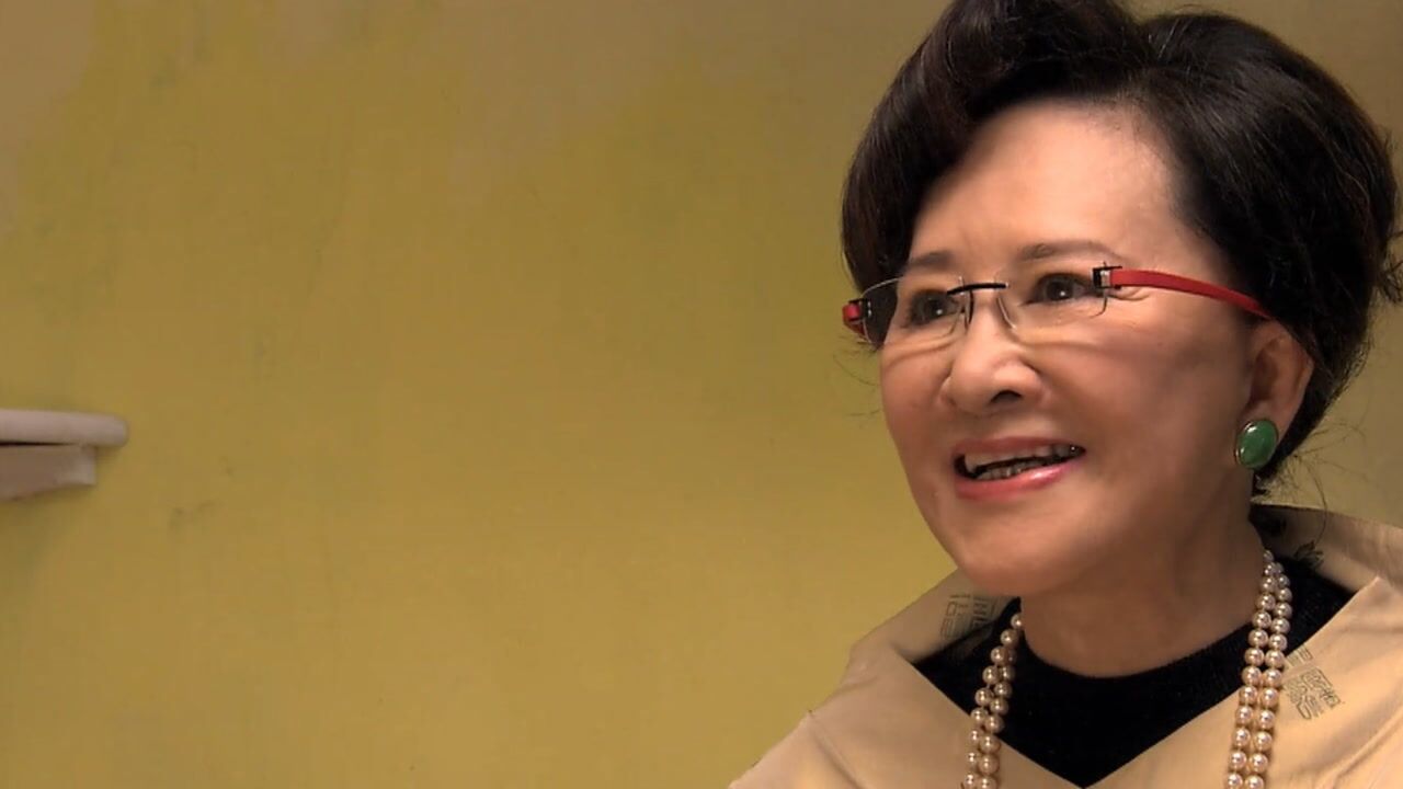 《不良笑花》第十五集03:贾思乐外婆登门小花家,为了让她和贾思乐交往