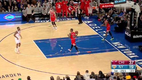 《NBA全场集锦》就是这么飘逸 罗斯突破篮下轻松上篮