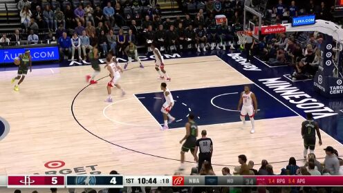 《NBA全场集锦》拉塞尔接球出手三分命中 杰伦格林外线撤步甩狙以牙还牙
