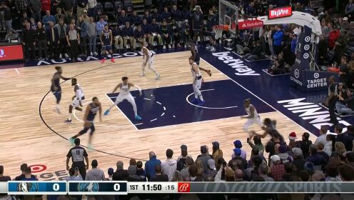 《NBA全场集锦》一开场就先来个下马威 爱德华兹连线戈贝尔空接暴扣