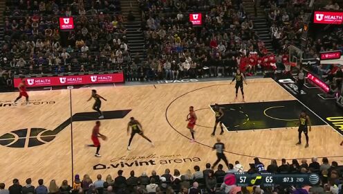 《NBA全场集锦》展现强心脏！特伦特看表掐秒外线三分压哨命中
