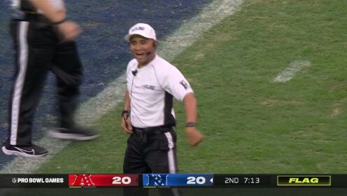 NFL赛事_22/23赛季NFL职业碗明星对抗赛_【达阵】不让跑就传呗!史密斯非跑去冲球达阵被取消随即传出达阵_高清1080P在线观看平台_腾讯视频