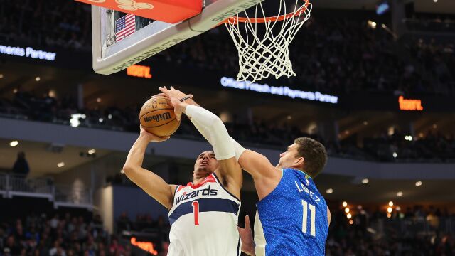 洛佩斯vs奇才集锦 全场17中14爆砍39+5高效带队