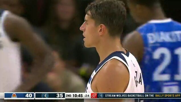 NBA季前赛：拉阿纳纳马卡比vs森林狼第2节英文原声回放
