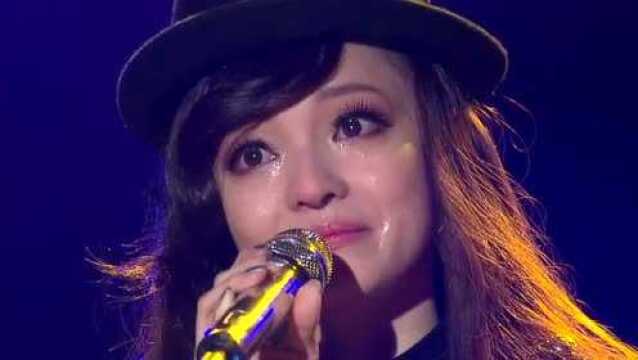 隐形女孩张韶涵演唱会泪奔哭着问你还记得吗