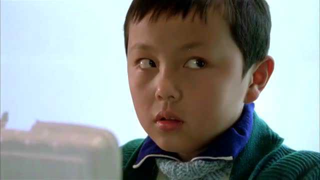 给爸爸的信最虐心一段李连杰为不暴露卧底身份亲手掐死儿子