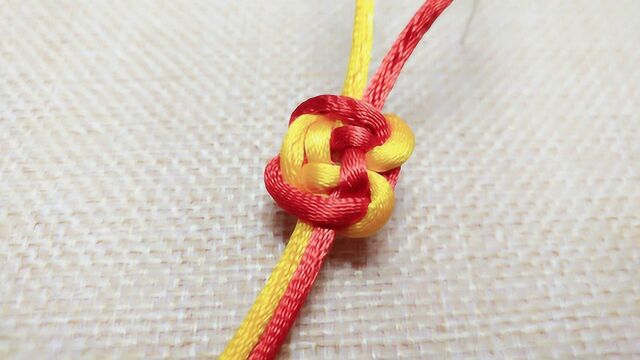 山姐儿手工:中国结编绳基础第26节 竖藻井结的编织方法
