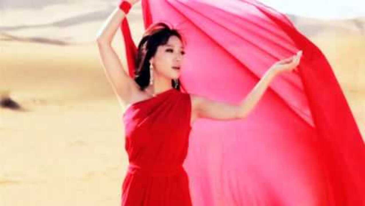 高音云朵歌曲合集《我的楼兰》《云朵》《天上的云儿》《爱是你我》_高清