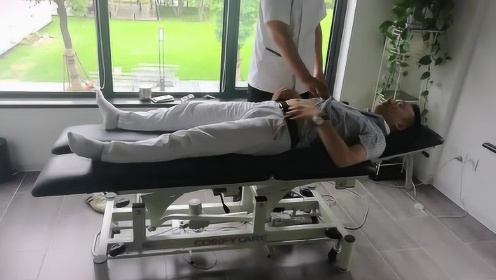 髂腰肌手法松解