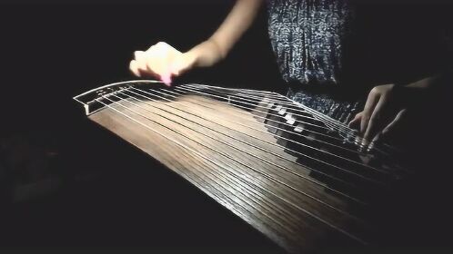 毛小贝古筝演绎《问明月》