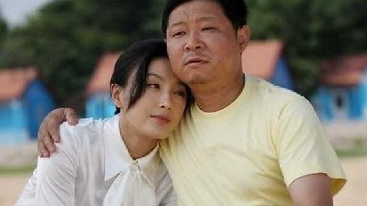 三德子赵亮娶小16岁模特娇妻如今成山庄老板深山养鸡