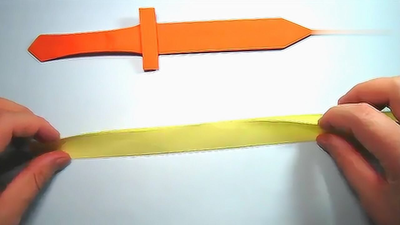 刀剑折纸教学:一张纸折出一把刀,纯手工制作