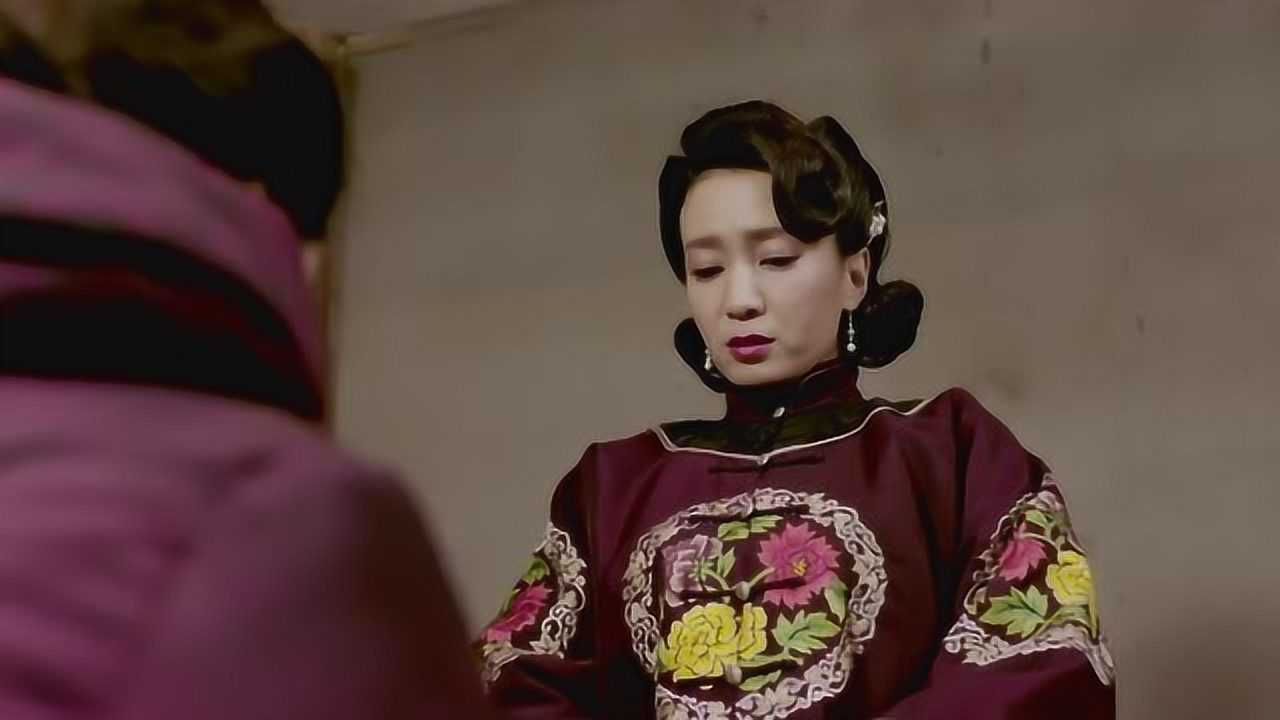 灵魂摆渡2琴姐为黑衣女子洗脚双脚竟布满了不属于人类的痕迹
