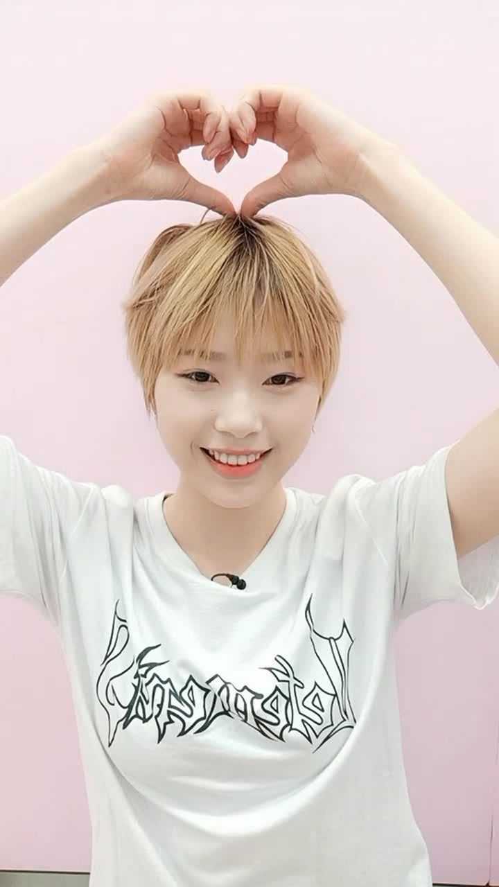 大家好,我是腾讯视频《创造101》选手罗怡恬,请为我加油!