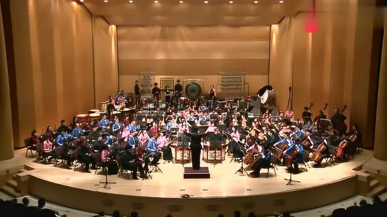 民乐合奏丰收锣鼓曲子好听不过这位鼓手也太萌了