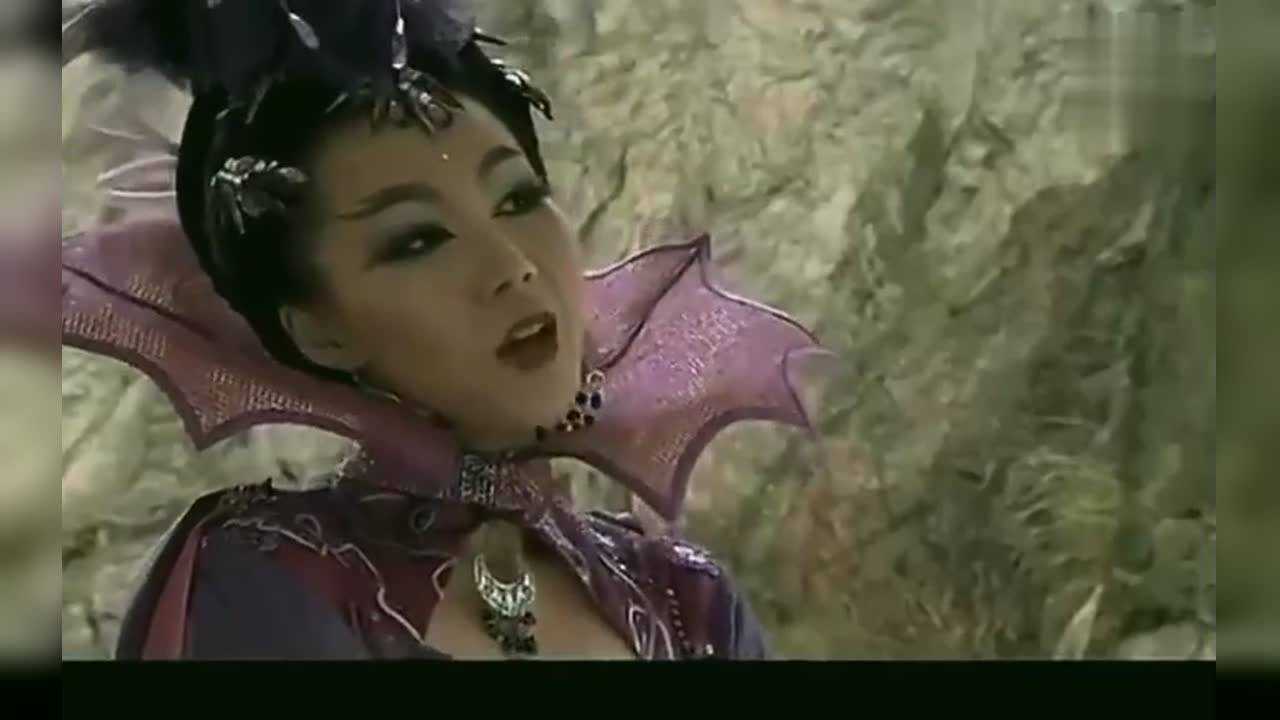 活佛济公2帅斌嘲笑绿姬舌头长的像拉面绿姬看到他吓跑了