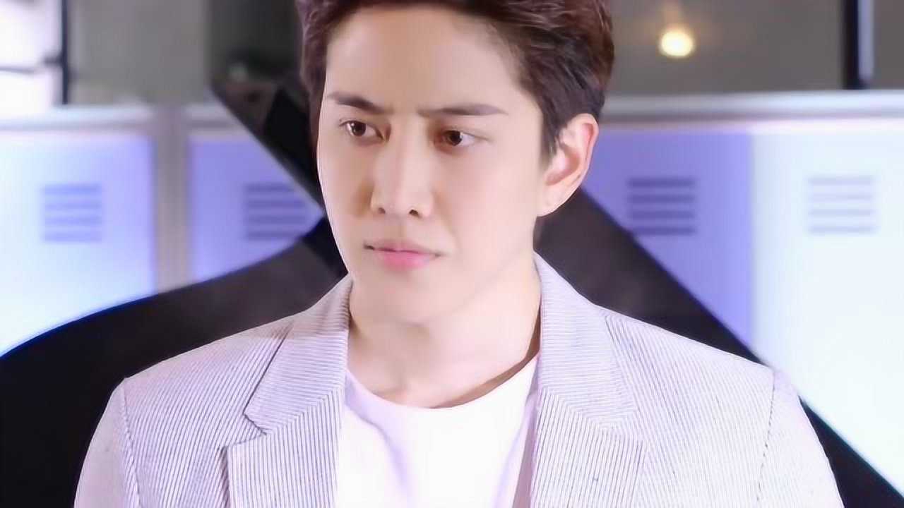 亲爱的公主病林星辰mike为了女二号于泱泱在音乐教室起争执