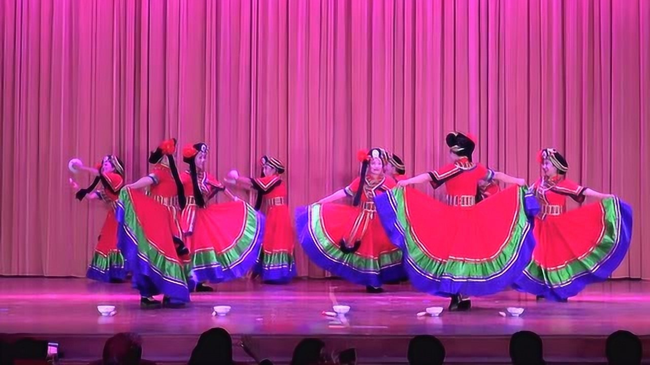 兰坪县老年大学10周年文艺晚会之普米族舞蹈《搓搓嗟》