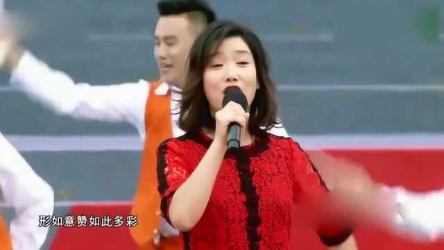 歌曲《中国味道》演唱:凤凰传奇