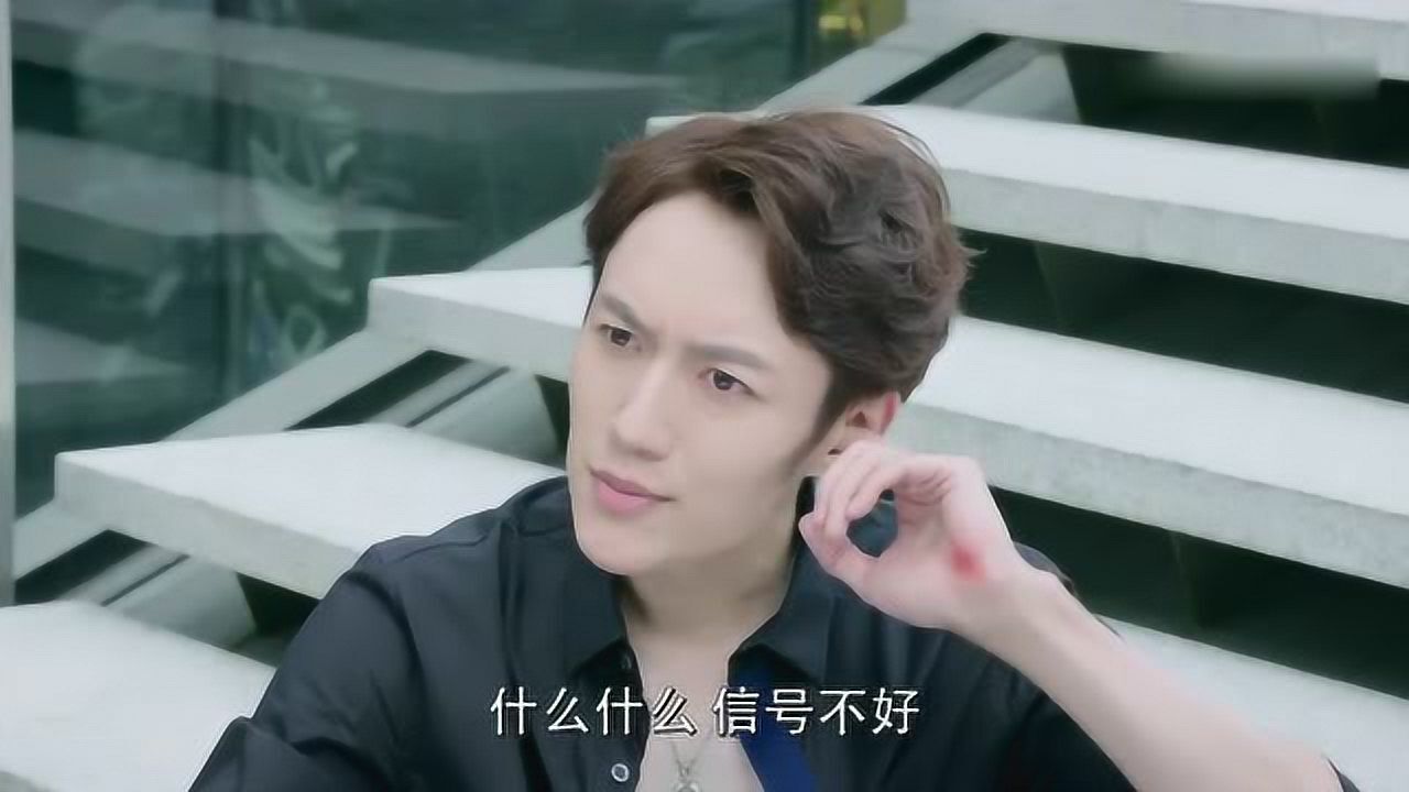 狐狸的夏天:顾瑾昀死缠烂打晏书只能把他带到大卫家