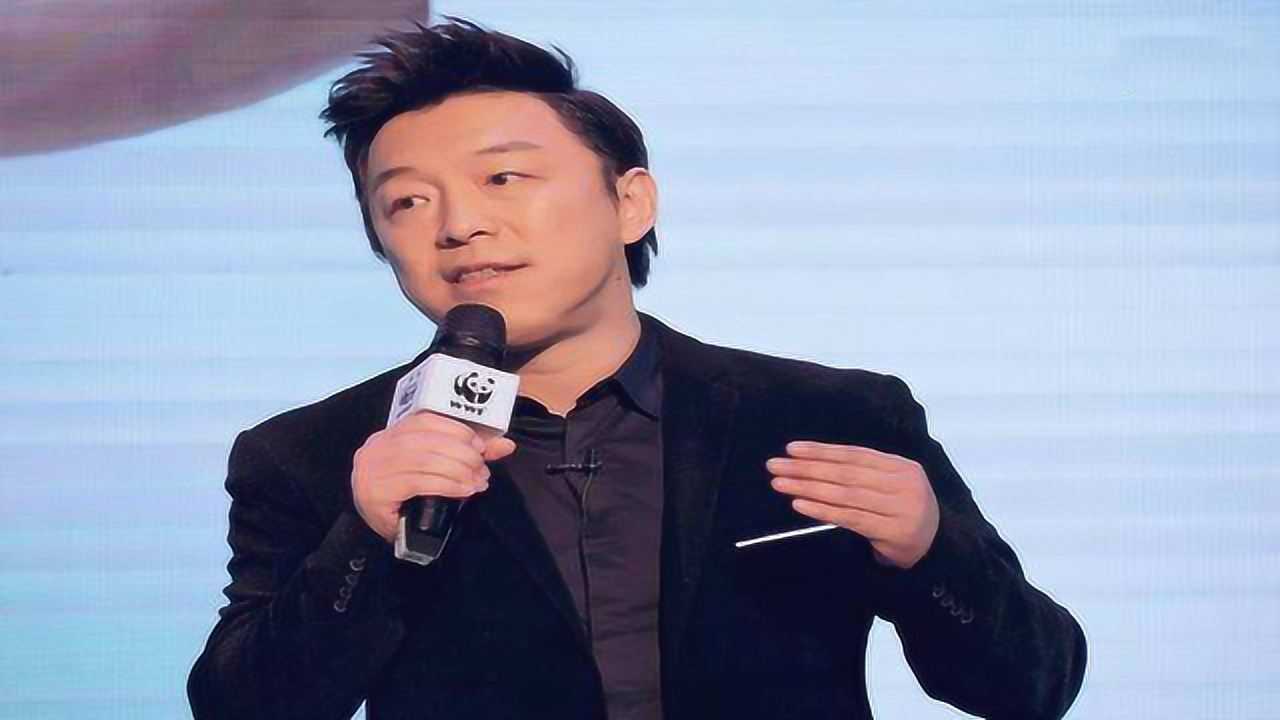 黄渤开着小赛欧领奖,让保安轰出来,网友:渤哥是不是太低调了!