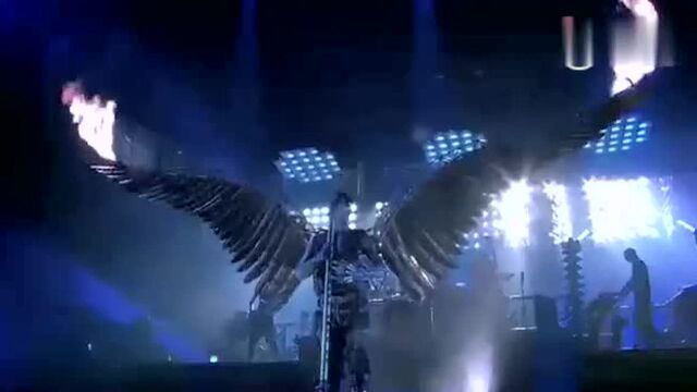 德国战车Rammstein《Engel》现场,口哨声更是点睛之处太美了!