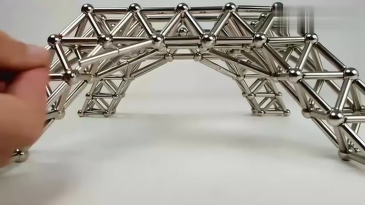 巴克球新玩法牛人用巴克球搭建巴黎铁塔成品令人羡慕不已