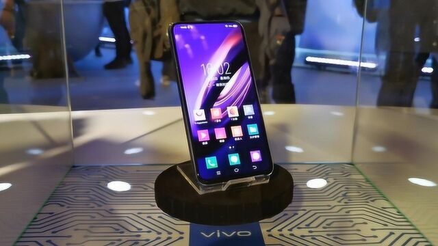 vivo年底秀肌肉作品:vivo APEX 2019上手简评