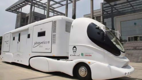 中国最大房车，14米长可供7人出游，里面的配置你不敢信