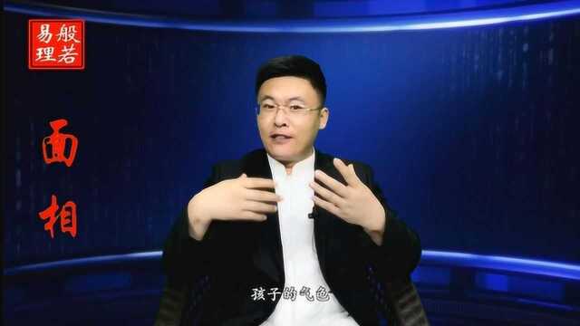 俗话说“耳垂大”是富贵之相,这一方法就是耳垂变大的法门