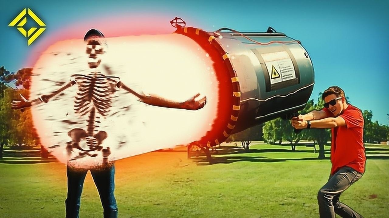 小伙自制激光武器,可以摧毁一切,一炮下去,差点毁掉一个城市!