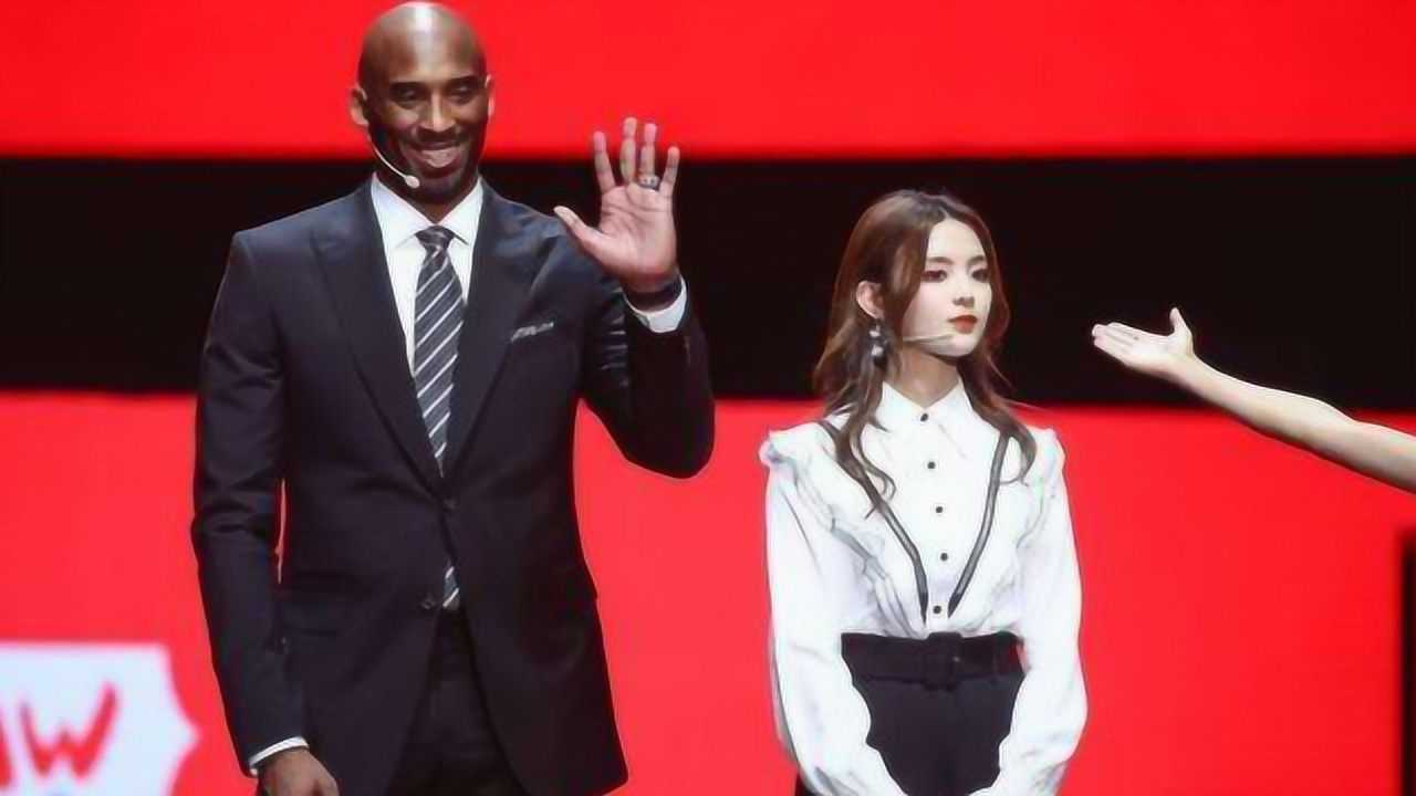 科比少女心爆棚,和杨超越有爱互动!这是你从未见过的科比