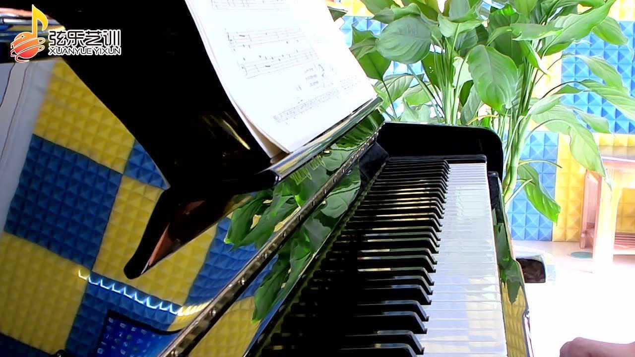 弦乐艺训-钢琴断奏教学曲目弹奏 小汤2《穿过树林》