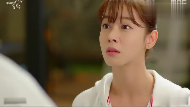 举重妖精:宋诗好闯进男生宿舍,竟只为找俊亨,男生们被吓坏了!