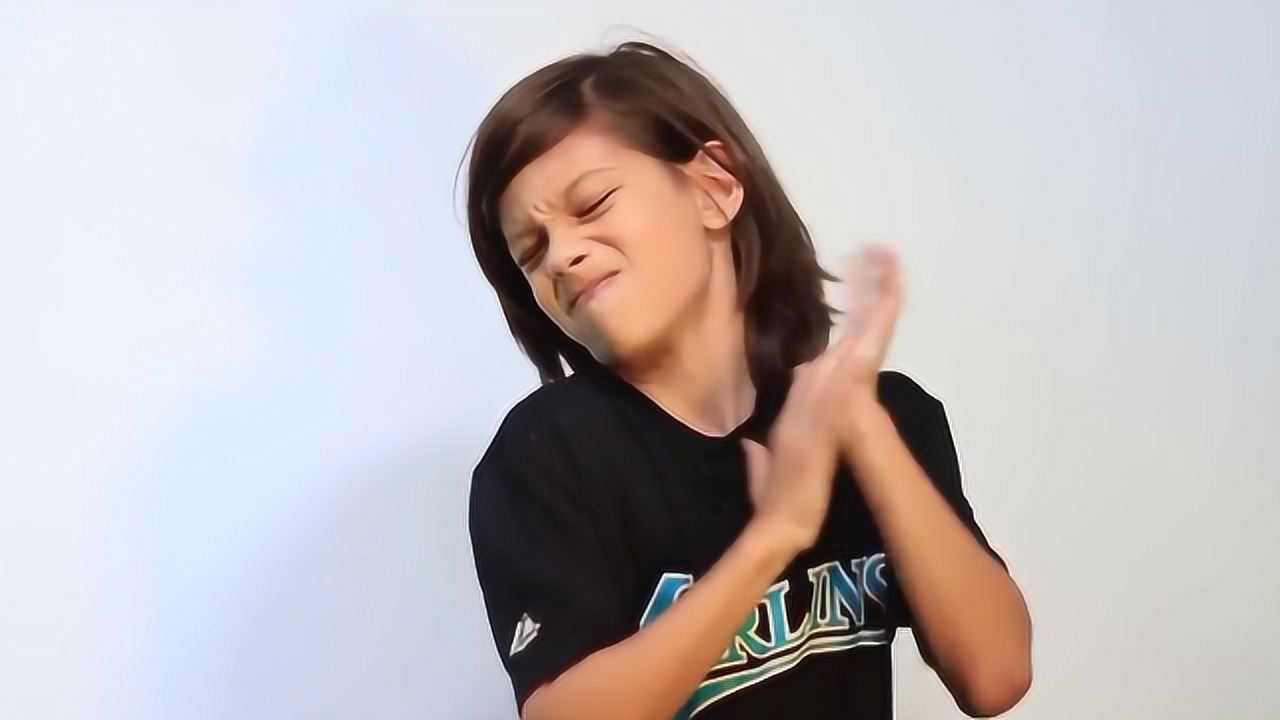 世界上拍巴掌速度最快的人一分钟拍掌1080次羡慕他手速