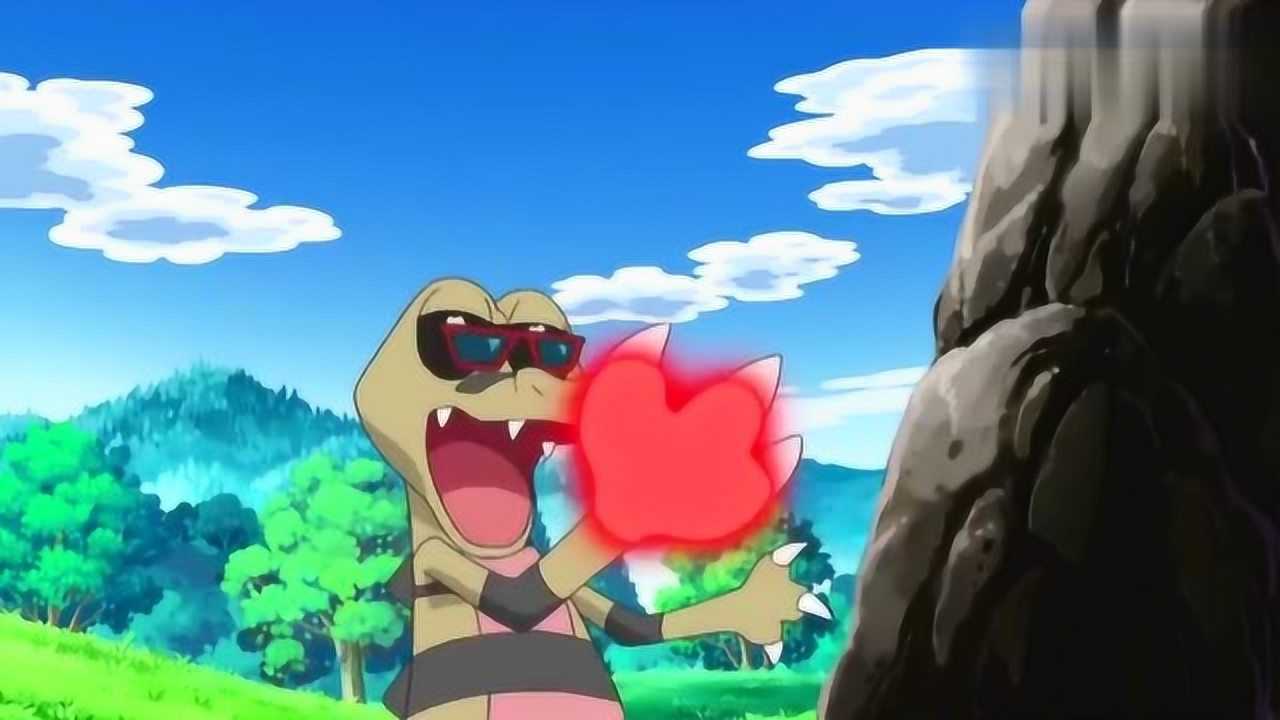 混混鳄带上眼镜以后,看上去真像个地痞流氓!