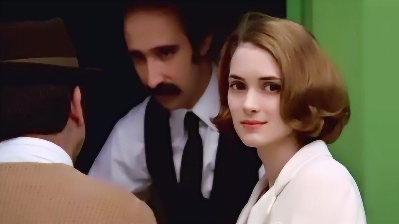 4岁女孩能隔空取物又能预知家人不幸,殊不知她的未来却如此不同_电影