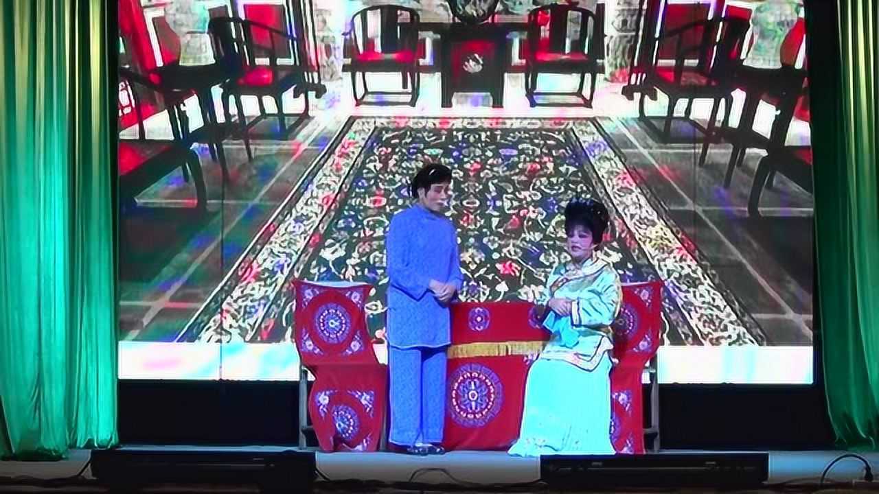 姚剧《半把剪刀》中 周巷姚剧团